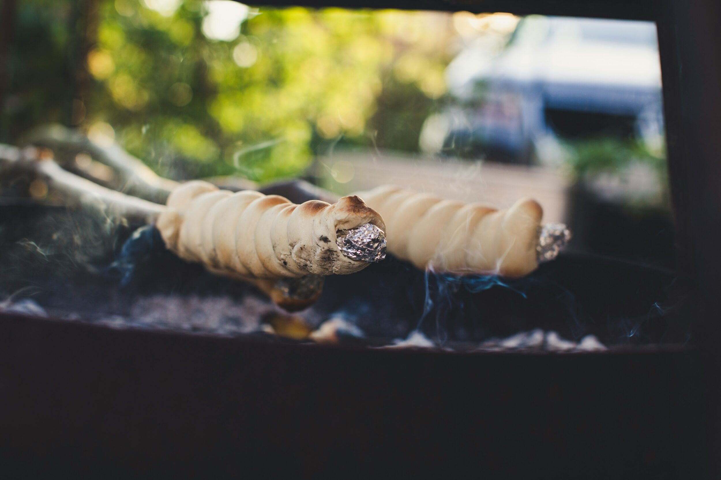 Lagerfeuerabend mit Stockbrot